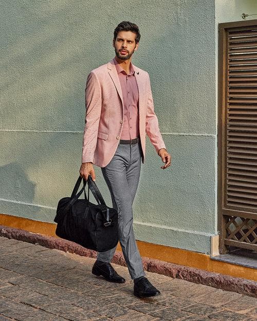 https://backend.antailors.com/wp-content/uploads/2025/05/blazer_banner.jpg